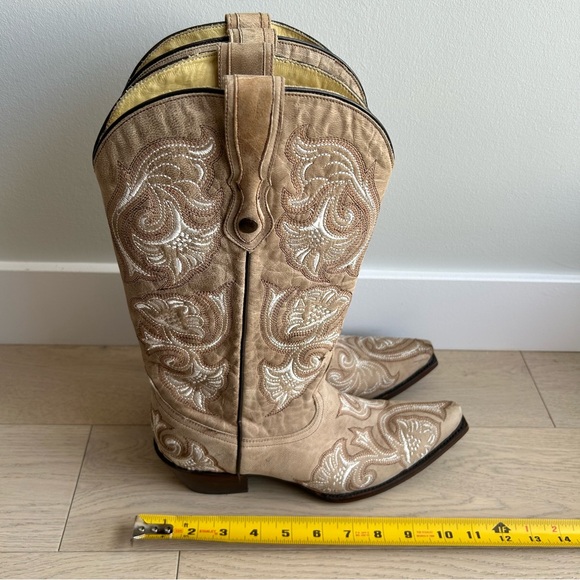 Corral Women’s cowboy boots size 9 - Picture 7 of 9